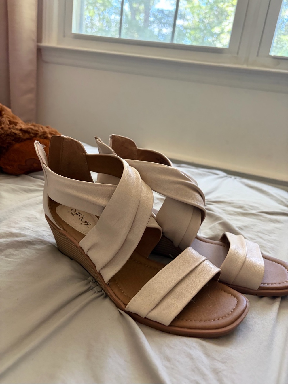 Women's Neutral Crisscross Wedge Sandals - Cream